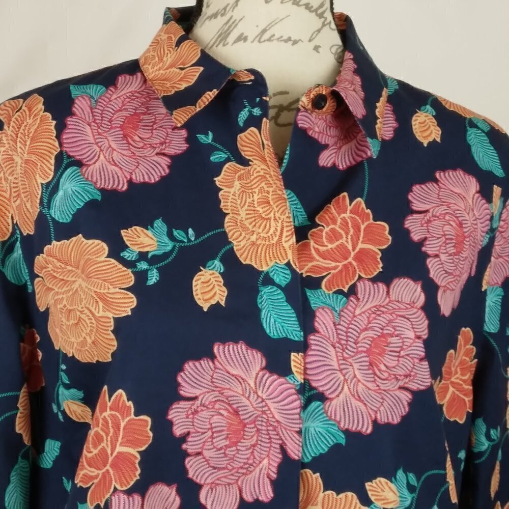 Chico's | Navy Floral Stain Shield No Iron Shirt | Size XL - Picture 3 of 9